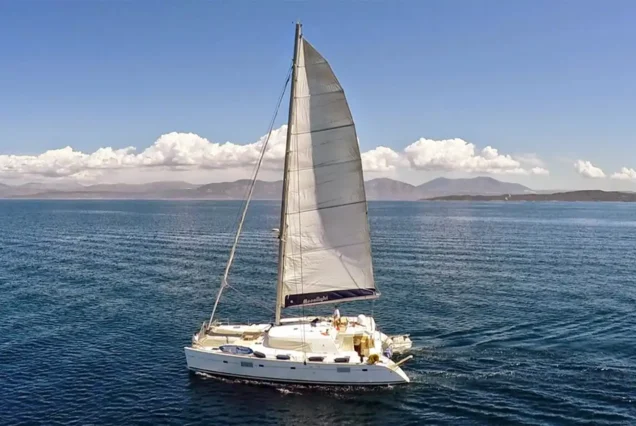 Classic Daytrip Catamaran Cruise